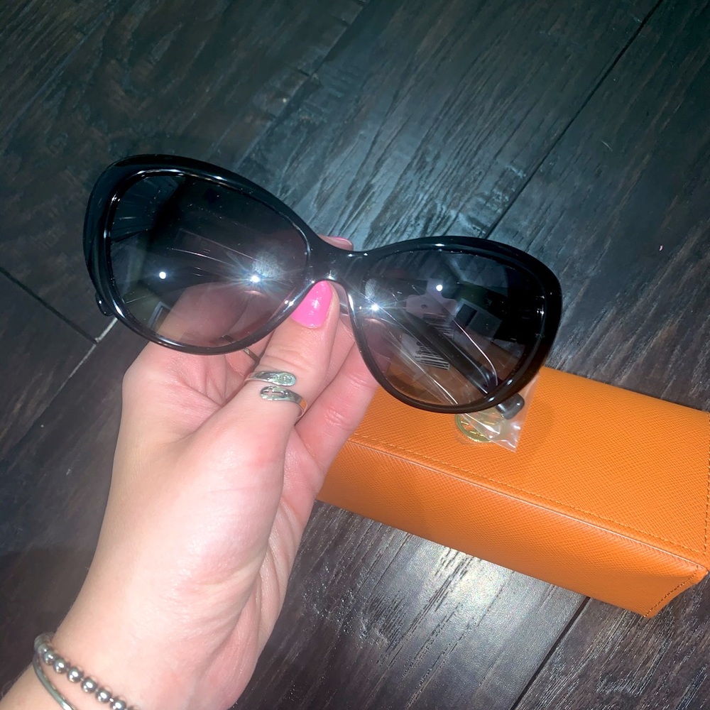 Tory Burch sunglasses with case never worn